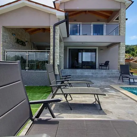 וילה Luxusvilla Fjolla With Private Pool לאבין